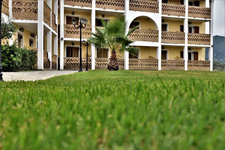 Hotel Exterior 38 of 38