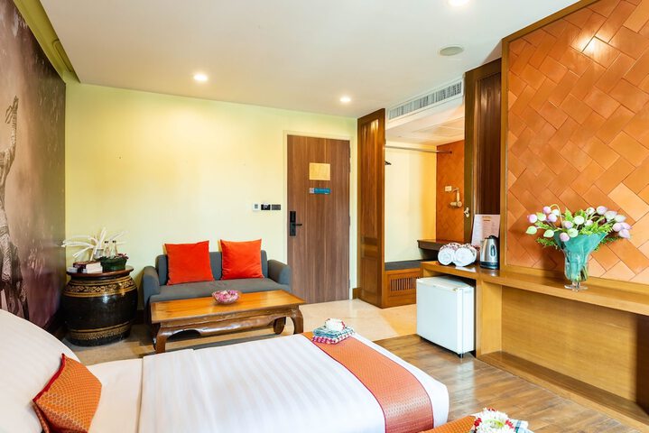 Room 15 of 62