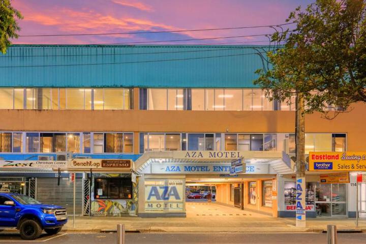 AZA Motel