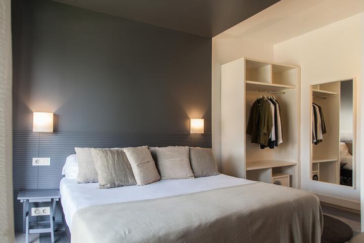 Room 8 of 52