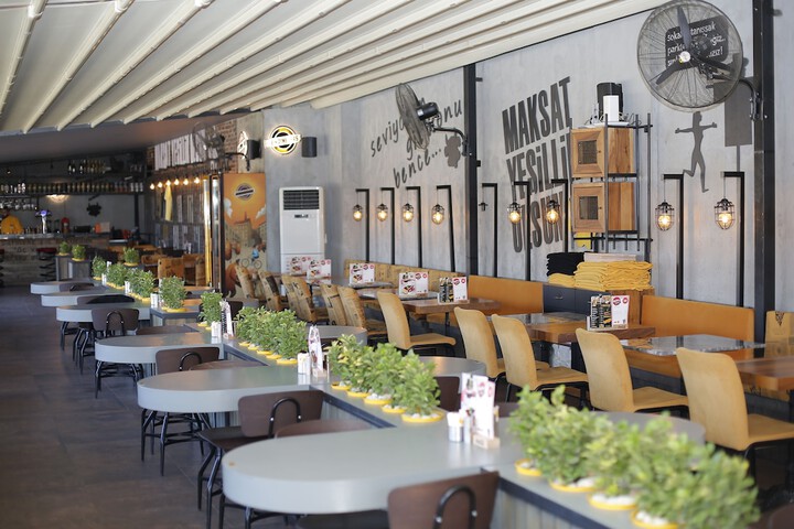Dining Photos
