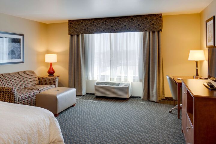 Room 14 of 33