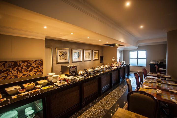 Breakfast/Coffee Service 22 of 36