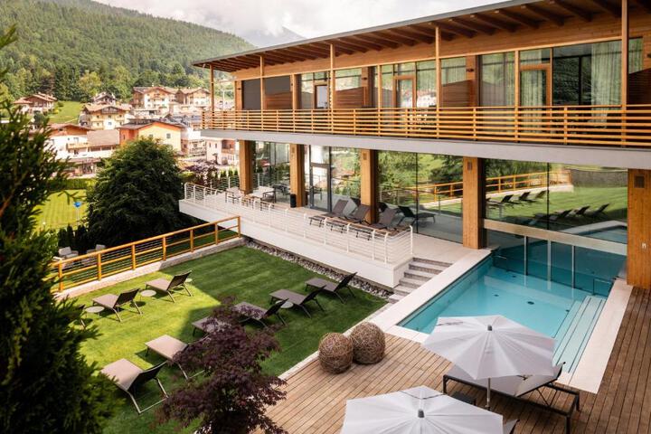 Corona Dolomites Hotel