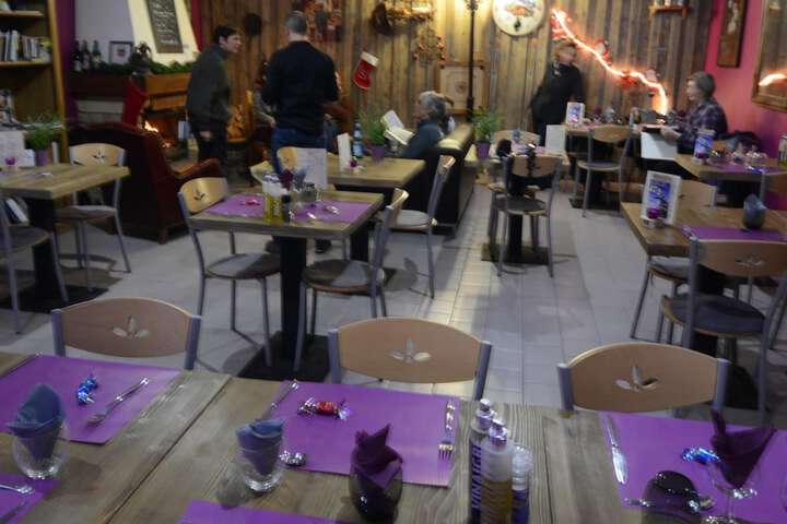 Dining 48 of 62