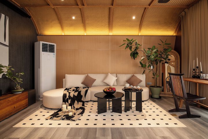 Room 48 of 183