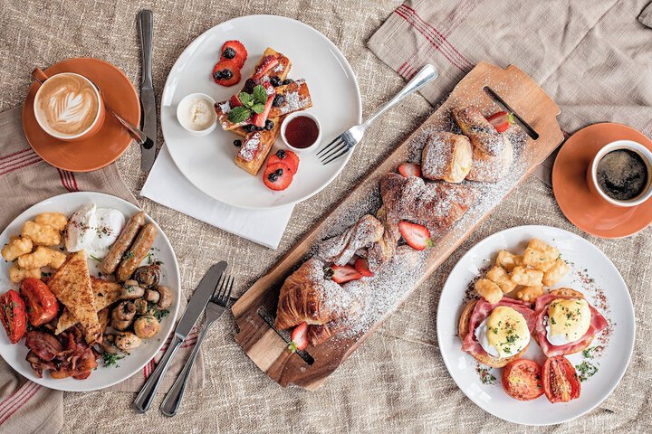 Breakfast meal