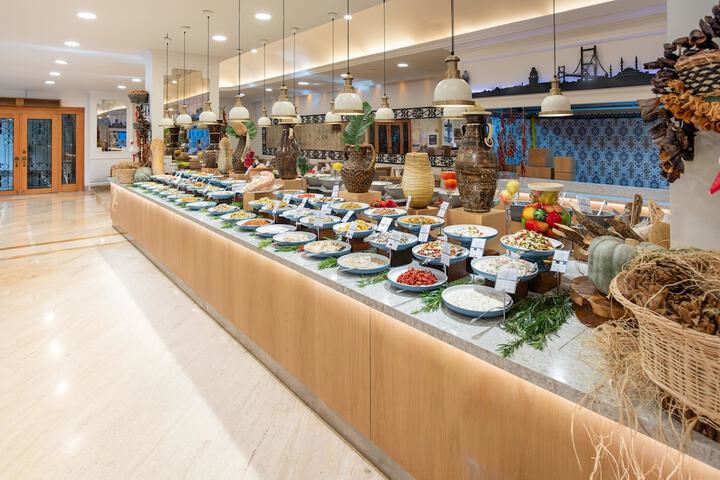 Dining 140 of 203