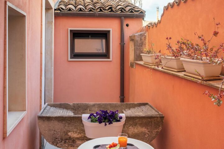 Terrace/Patio 47 of 76
