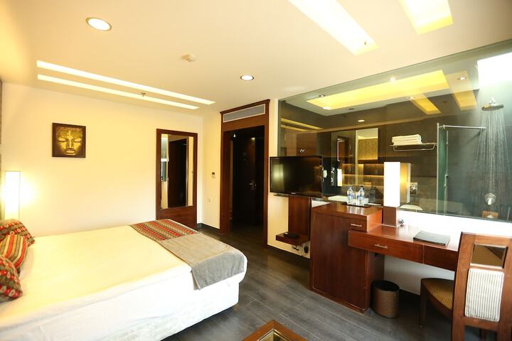 Room 9 of 51