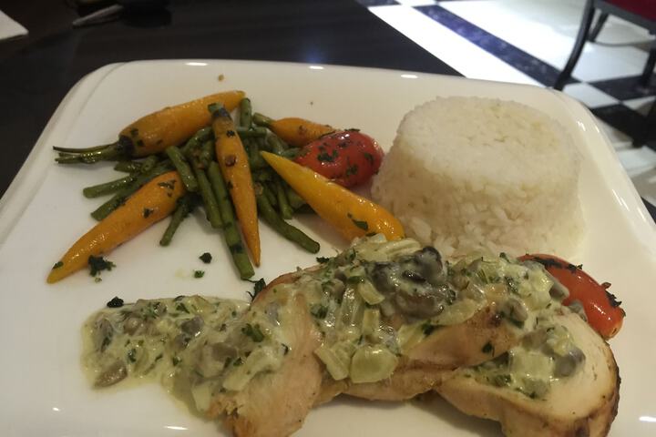 Dining 57 of 80