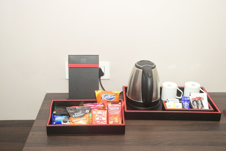 Room 14 of 28