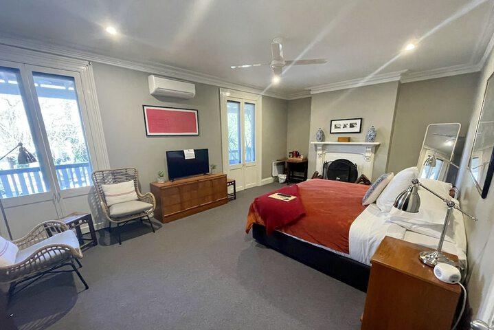 Room 89 of 151