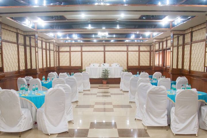 Ballroom/Hall 23 of 30