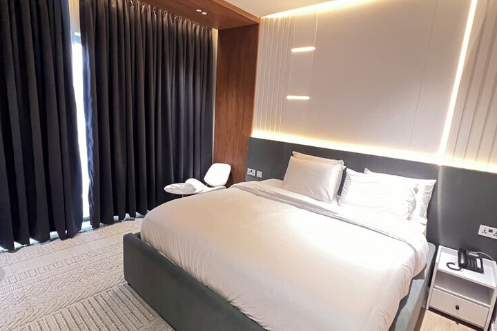 Room 18 of 61