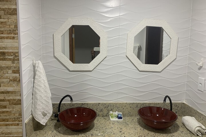 Room 53 of 88