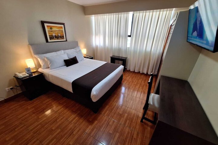 Room 25 of 79