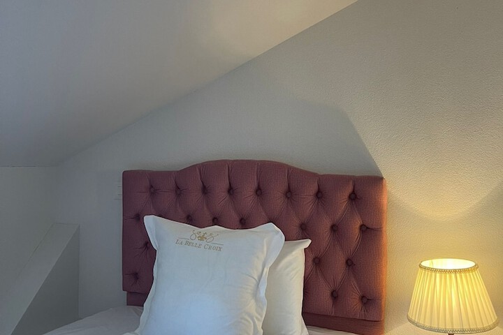 Room 27 of 78
