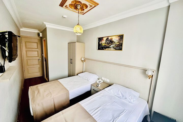 Room 32 of 56
