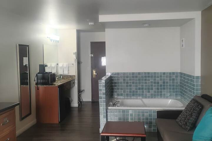 Room 18 of 24