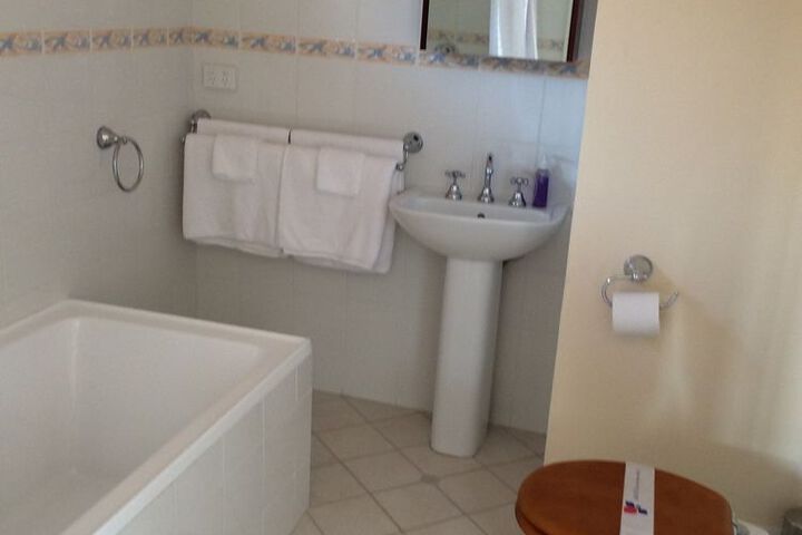 Room 15 of 22