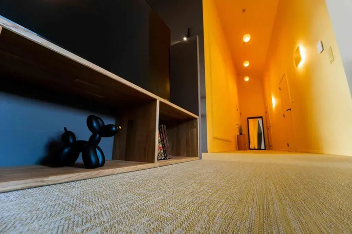 Room 11 of 20