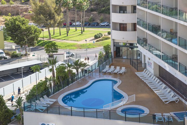 Hotel with Pool