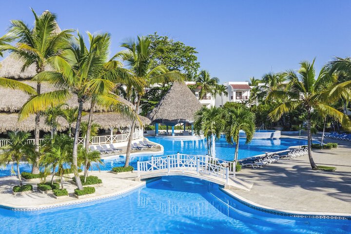 Hotel Pool