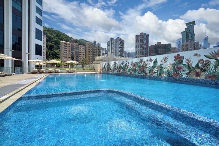 Pool 50 of 82
