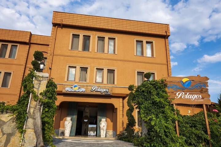 Hotel 70 of 82