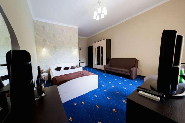 Room 20 of 53