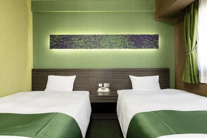 Room 21 of 93