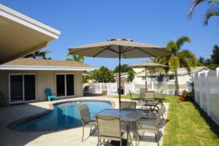 Image of Beautiful Villa + Family Friendly + Access to Dock