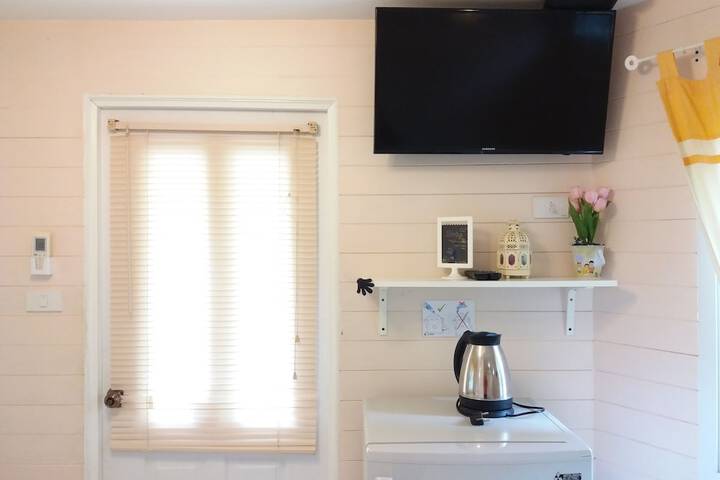 Room 11 of 22