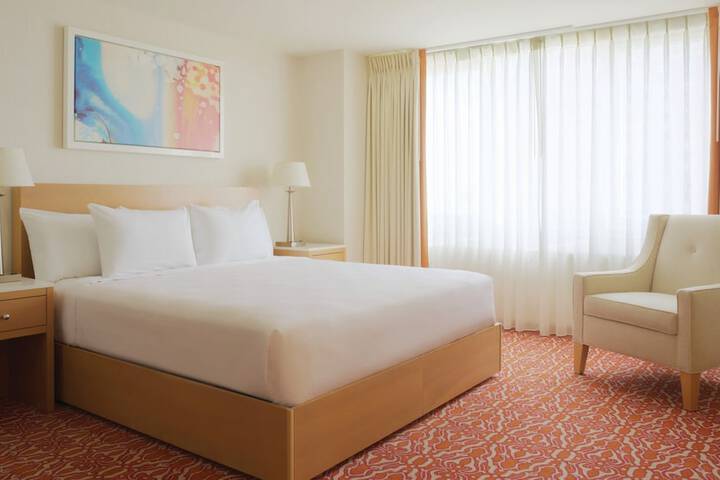 Chelsea Classic Room with 1 King Bed (50 of 54)