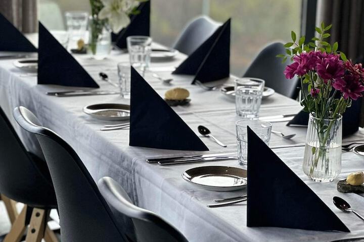 Dining 54 of 80