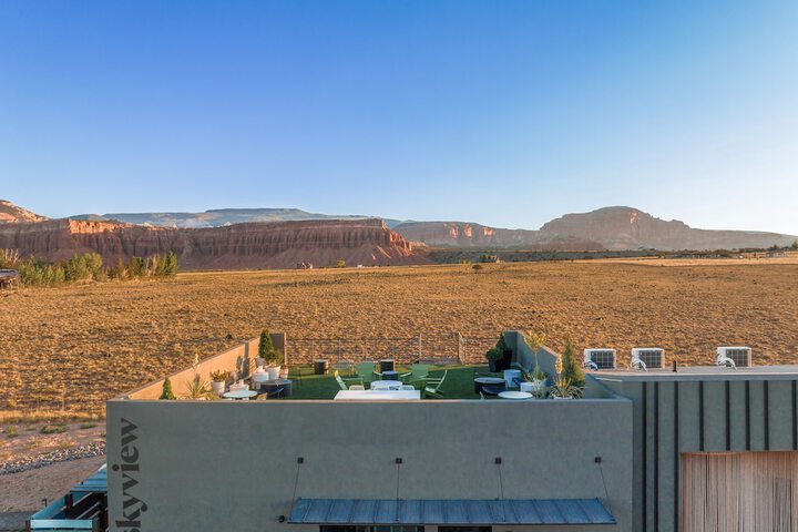 Skyview Hotel in Torrey, UT