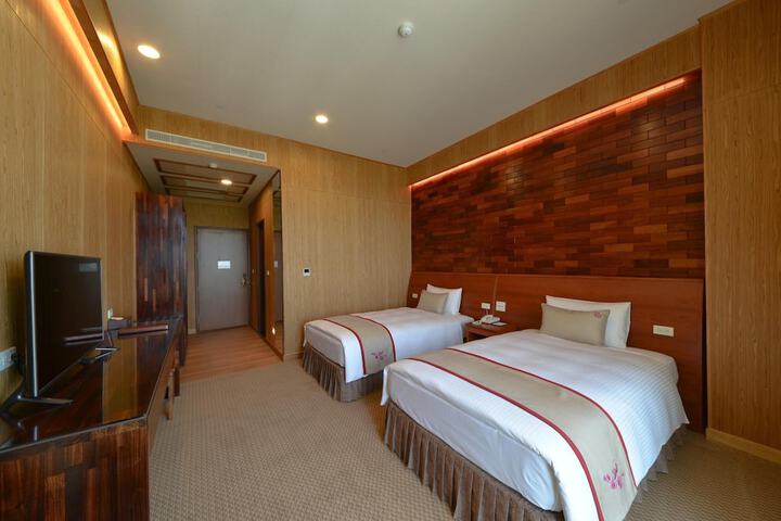 Room 12 of 44