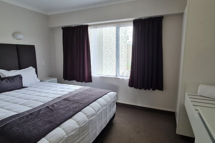 Room 10 of 63