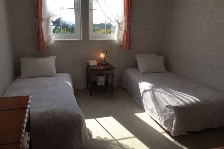 Room 5 of 21