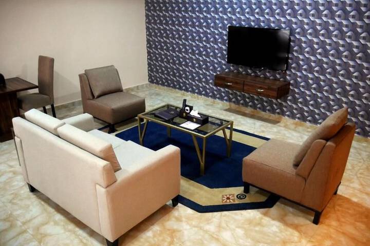 Room 15 of 41