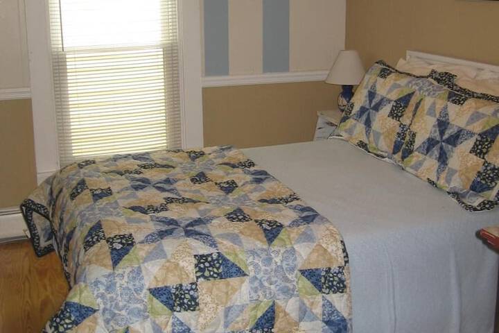 Room 16 of 39