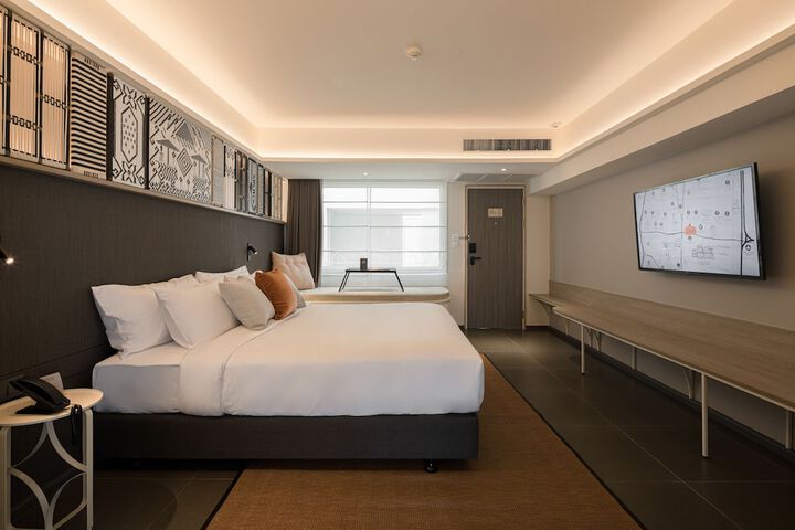 Room 14 of 66