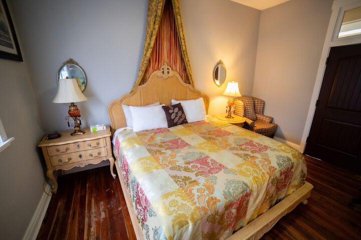 Oriental Premium Sytle King Bed (81 of 139)