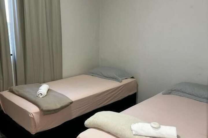 Room 4 of 80