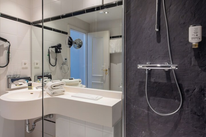 Clean Restrooms