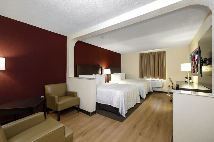 Double Superior King Bed (10 of 14)
