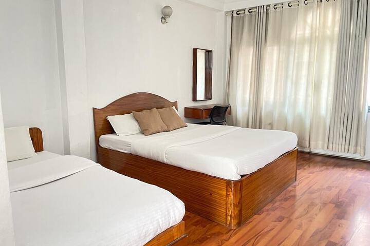Room 6 of 7