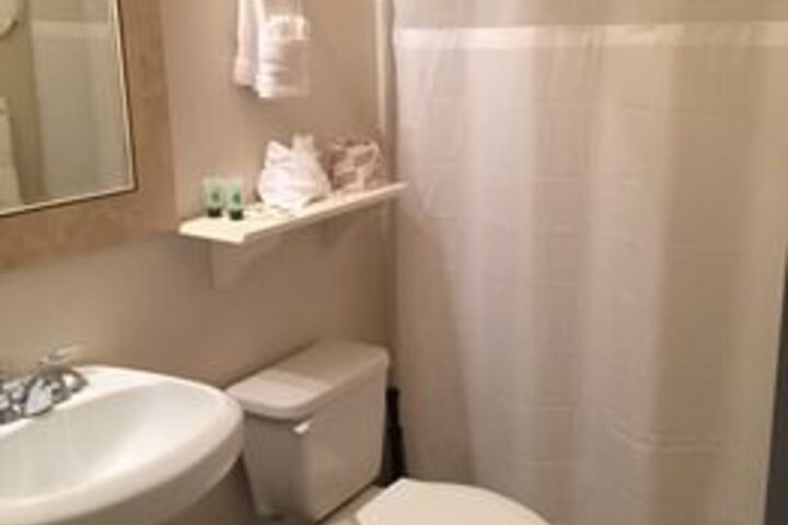 Room 3 of 42
