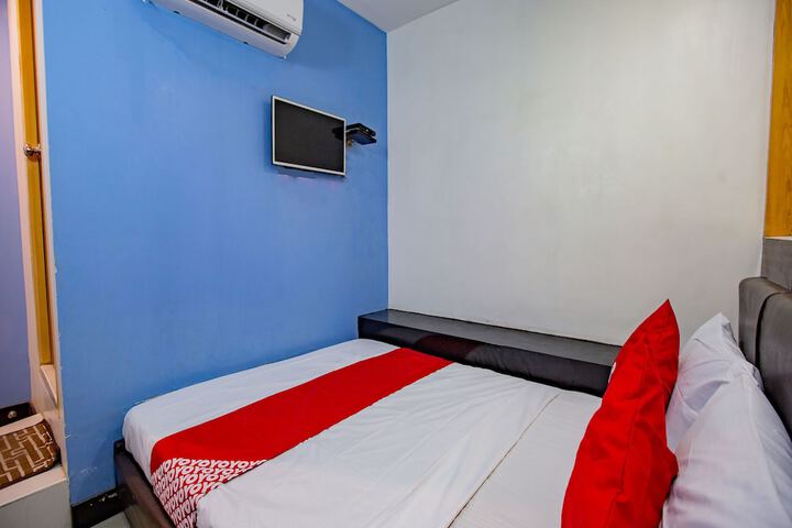 Room 6 of 23